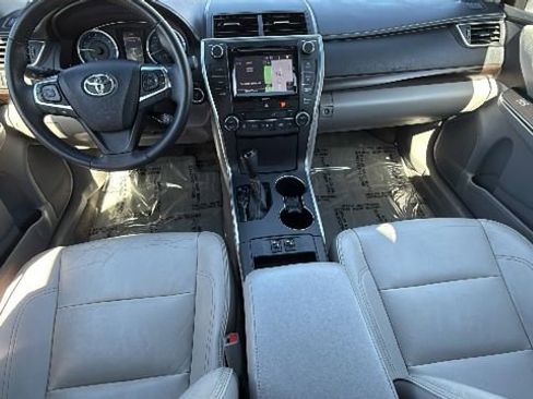 Used 2016 Toyota Camry XLE w/ Moonroof Package image 26