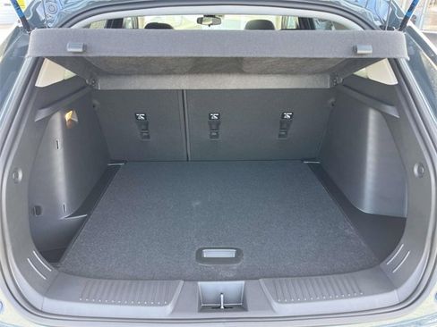 New 2026 Chevrolet Trax LT w/ Sunroof Package image 5