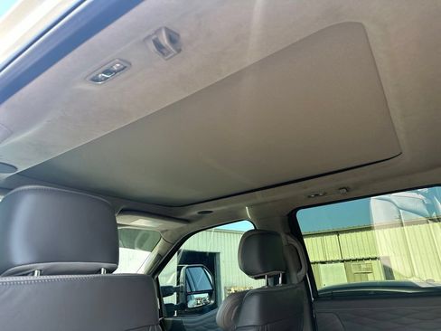 Used 2026 Ford F350 Platinum w/ Platinum Plus Package AWD/4WD image 7