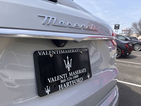 Used 2023 Maserati Grecale Modena AWD/4WD image 13