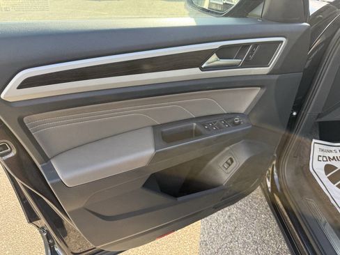 Used 2021 Volkswagen Atlas SE image 10