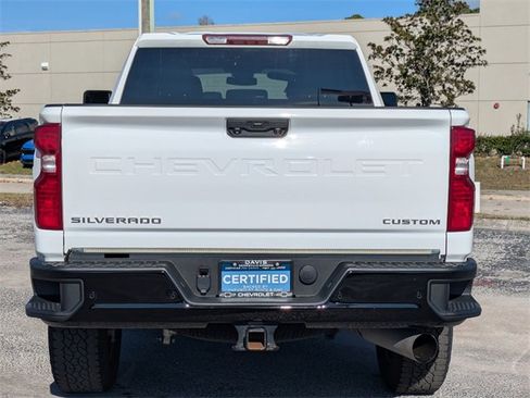 Used 2024 Chevrolet Silverado 2500 Custom w/ Custom Value Package image 6