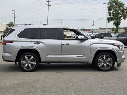 Certified 2025 Toyota Sequoia Capstone AWD/4WD image 6