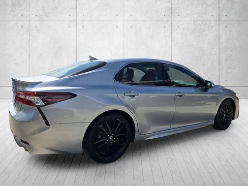 Used 2024 Toyota Camry XSE FWD image 5