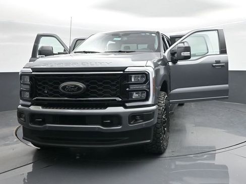 Used 2025 Ford F350 Lariat w/ Lariat Ultimate Package AWD/4WD image 66