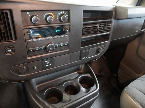 Used 2019 Chevrolet Express 2500 w/ Driver Convenience Package image 8