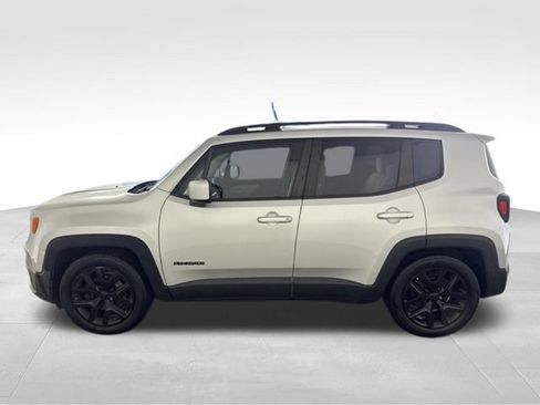 Used 2015 Jeep Renegade Latitude FWD image 5