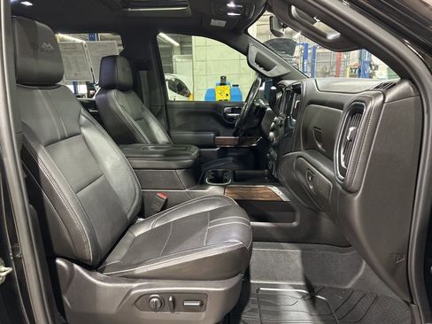 Used 2019 Chevrolet Silverado 1500 High Country w/ High Country Premium Package image 44