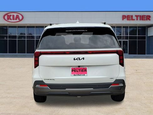 New 2026 Kia Carnival SX FWD image 4