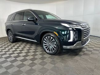 Used 2025 Hyundai Palisade Calligraphy video 2
