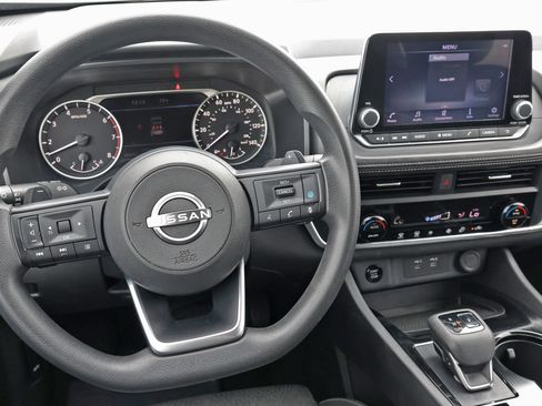 Used 2024 Nissan Rogue SV FWD image 16
