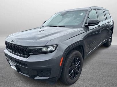 Used 2024 Jeep Grand Cherokee L Laredo
