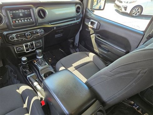 Used 2023 Jeep Wrangler Sport S image 17