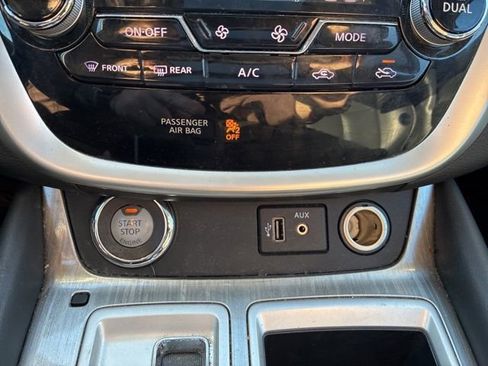 Used 2018 Nissan Murano SL w/ Moonroof Package image 22