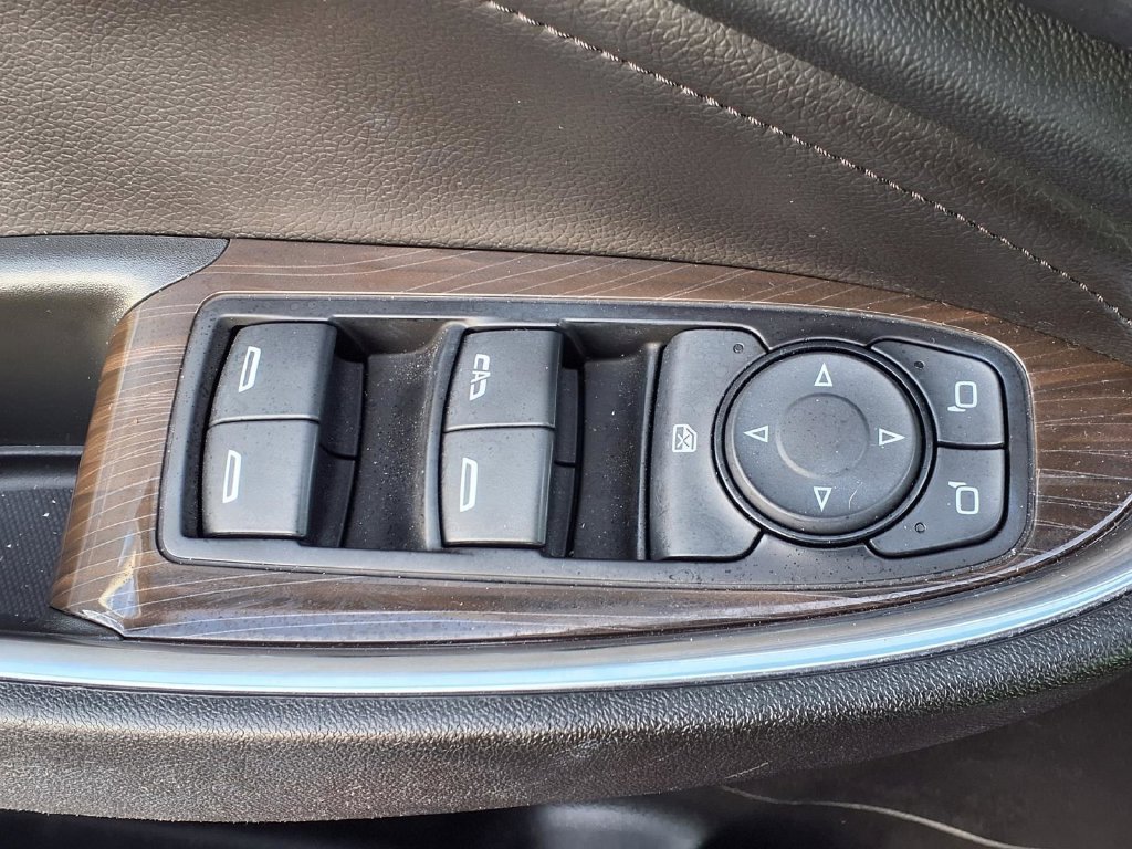 Used 2022 Chevrolet Malibu Premier FWD image 12