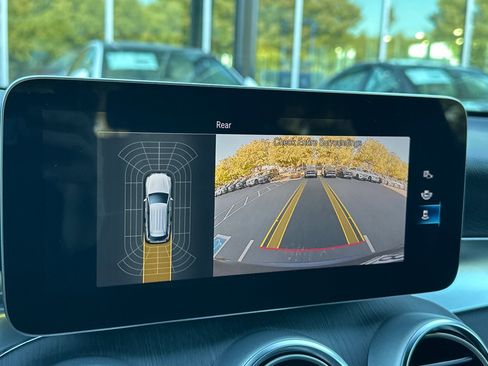 Certified 2022 Mercedes-Benz GLC 300 4MATIC w/ Premium Package Lite image 19