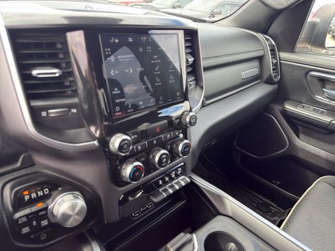 Used 2022 RAM 1500 Laramie w/ Sport Appearance Package AWD/4WD image 21