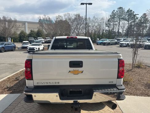Used 2018 Chevrolet Silverado 2500 LTZ w/ Duramax Plus Package image 5