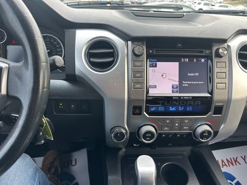 Used 2014 Toyota Tundra Platinum image 21