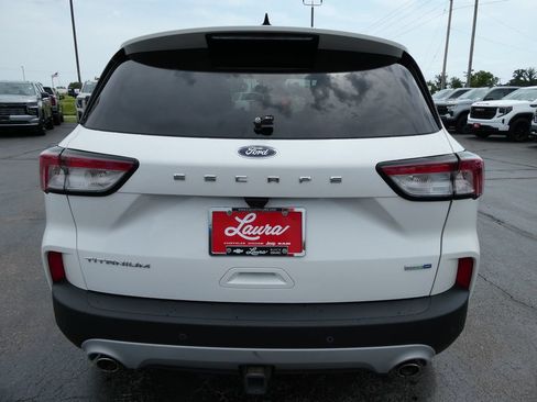 Used 2020 Ford Escape Titanium AWD/4WD image 6