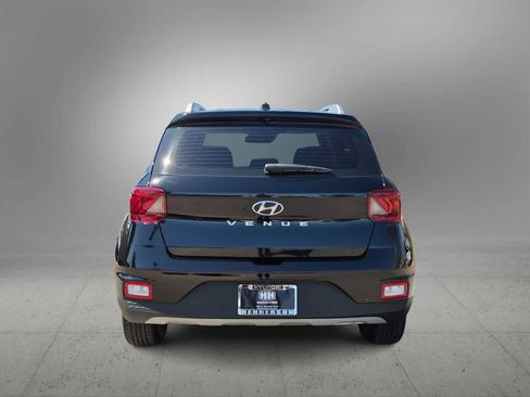 New 2026 Hyundai Venue SEL FWD image 7
