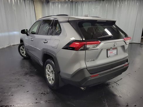 Used 2019 Toyota RAV4 LE w/ Carpet Mat Package AWD/4WD image 6