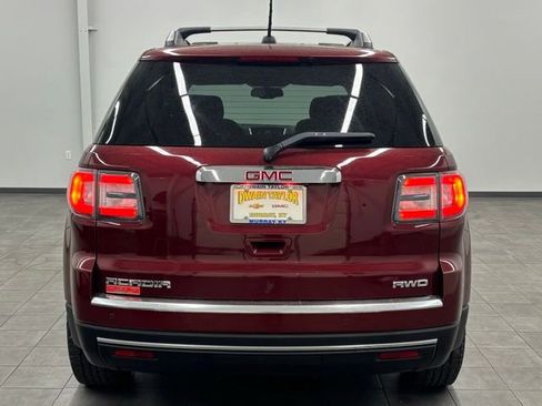 Used 2016 GMC Acadia SLE image 3