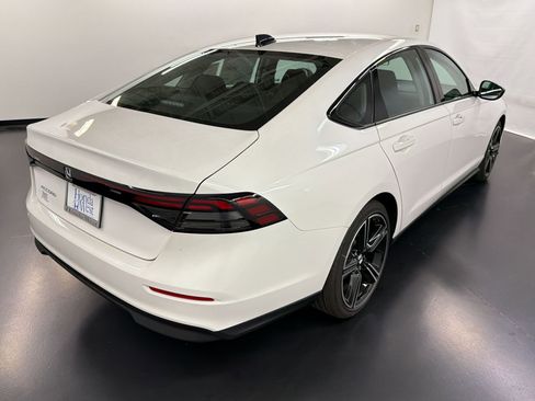 New 2026 Honda Accord SE image 9