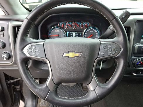 Used 2018 Chevrolet Silverado 1500 LT w/ Redline Edition image 19