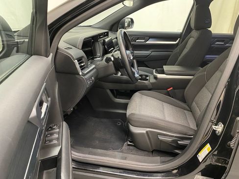 Used 2025 GMC Terrain Elevation AWD/4WD image 14