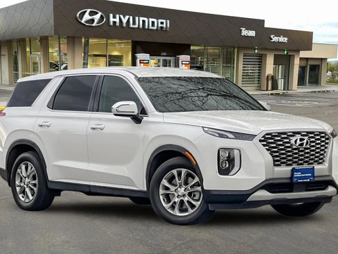 Used 2022 Hyundai Palisade SE w/ Cargo Package image 2
