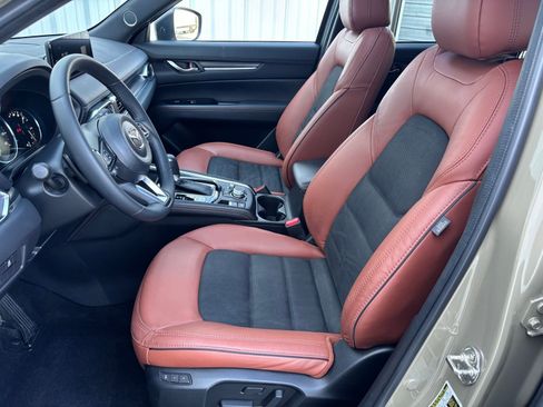 Certified 2024 MAZDA CX-5 Carbon Edition image 18