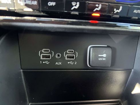 Used 2025 Jeep Grand Cherokee L Laredo AWD/4WD image 23