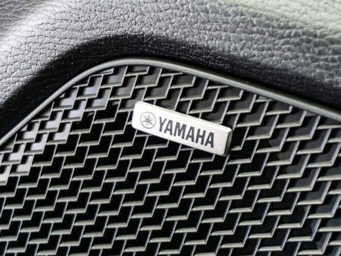 New 2025 Mitsubishi Outlander SE image 15