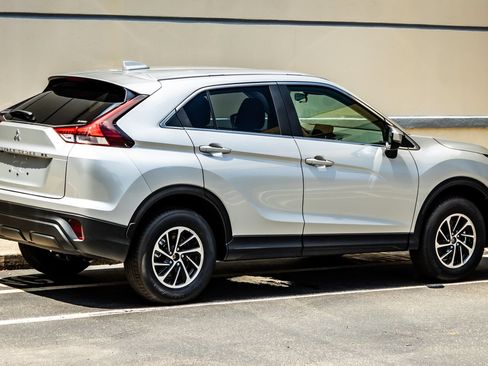 New 2026 Mitsubishi Eclipse Cross ES AWD/4WD image 8