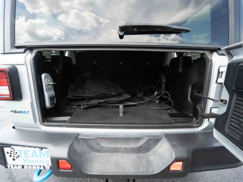 Used 2023 Jeep Wrangler Unlimited AWD/4WD image 28