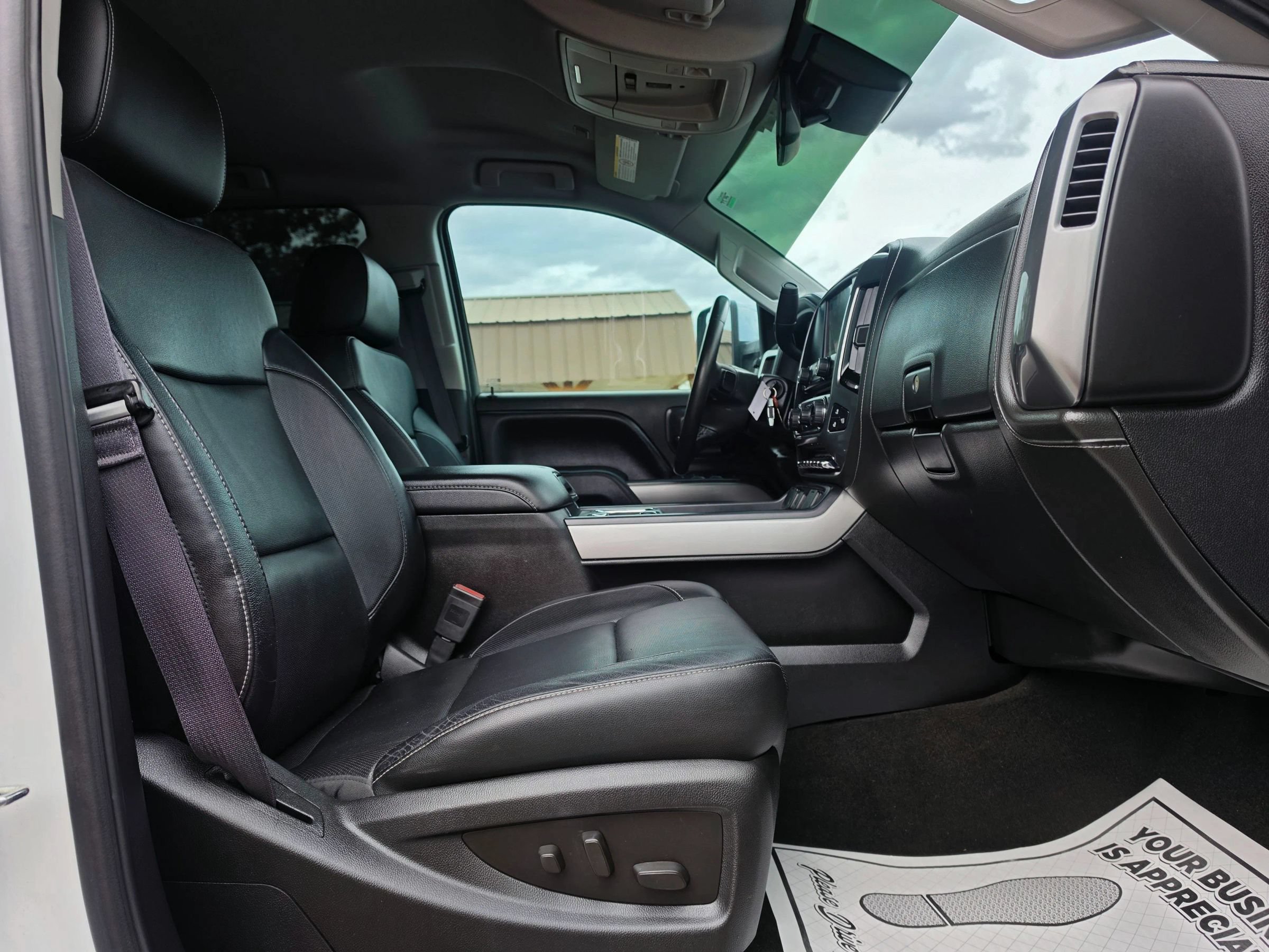 Used 2015 Chevrolet Silverado 2500 LTZ w/ Duramax Plus Package AWD/4WD image 38