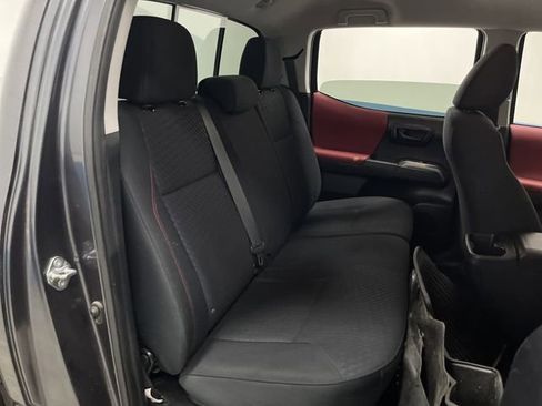 Used 2020 Toyota Tacoma SR5 image 29