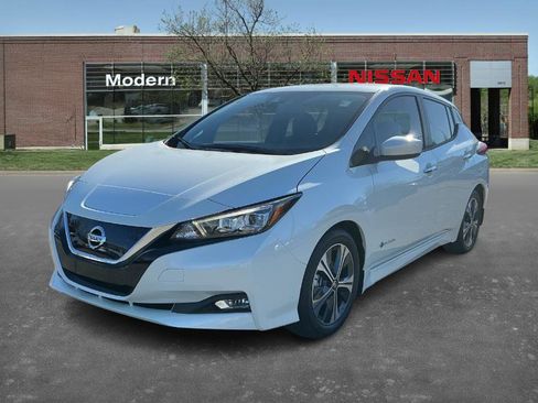 Used 2019 Nissan Leaf SV w/ SV Technology Package image 1