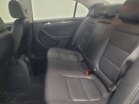 Used 2017 Volkswagen Jetta SEL FWD image 18