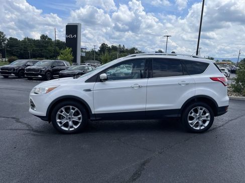 Used 2016 Ford Escape Titanium AWD/4WD image 3