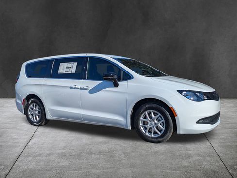 New 2026 Chrysler Voyager LX image 2