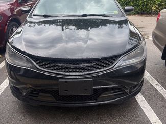 Used 2015 Chrysler 200 S w/ Comfort Group image 1