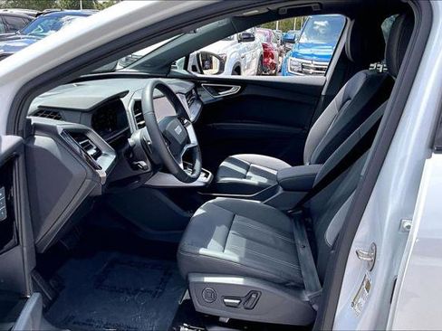 Certified 2025 Audi Q4 e-tron Premium Plus w/ Premium Plus AWD/4WD image 21