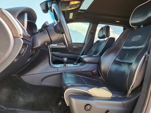 Used 2015 Jeep Grand Cherokee Overland image 12