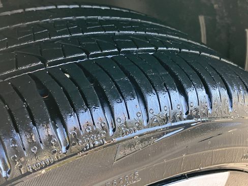 Used 2023 Volkswagen Taos SEL image 12