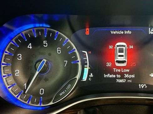 Used 2021 Chrysler Pacifica Limited w/ Premium & Safety Sphere Group AWD/4WD image 13