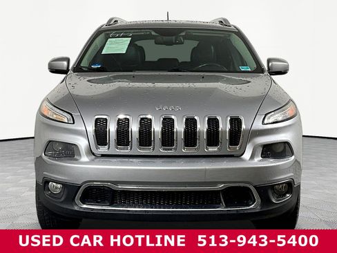 Used 2015 Jeep Cherokee Limited w/ Luxury Group AWD/4WD image 2