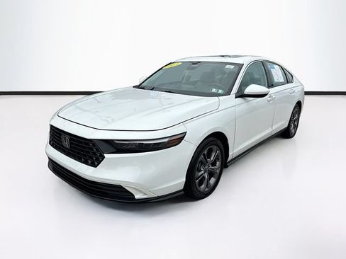 Certified 2023 Honda Accord EX image 3