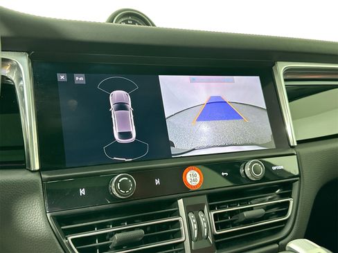 New 2025 Porsche Macan Turbo image 22